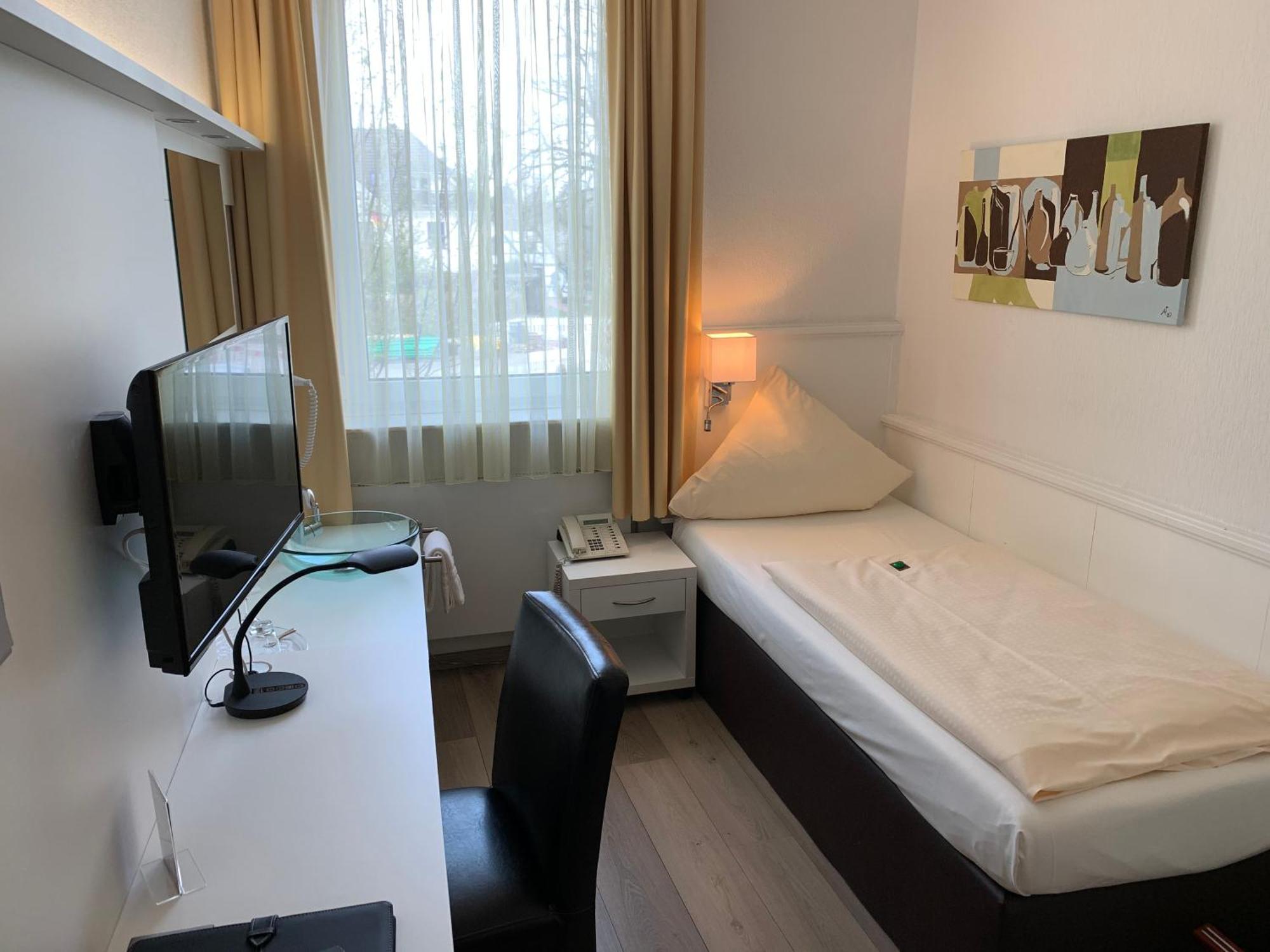 Ziegenbruch'S Gastronomie Hotel Spenge ภายนอก รูปภาพ