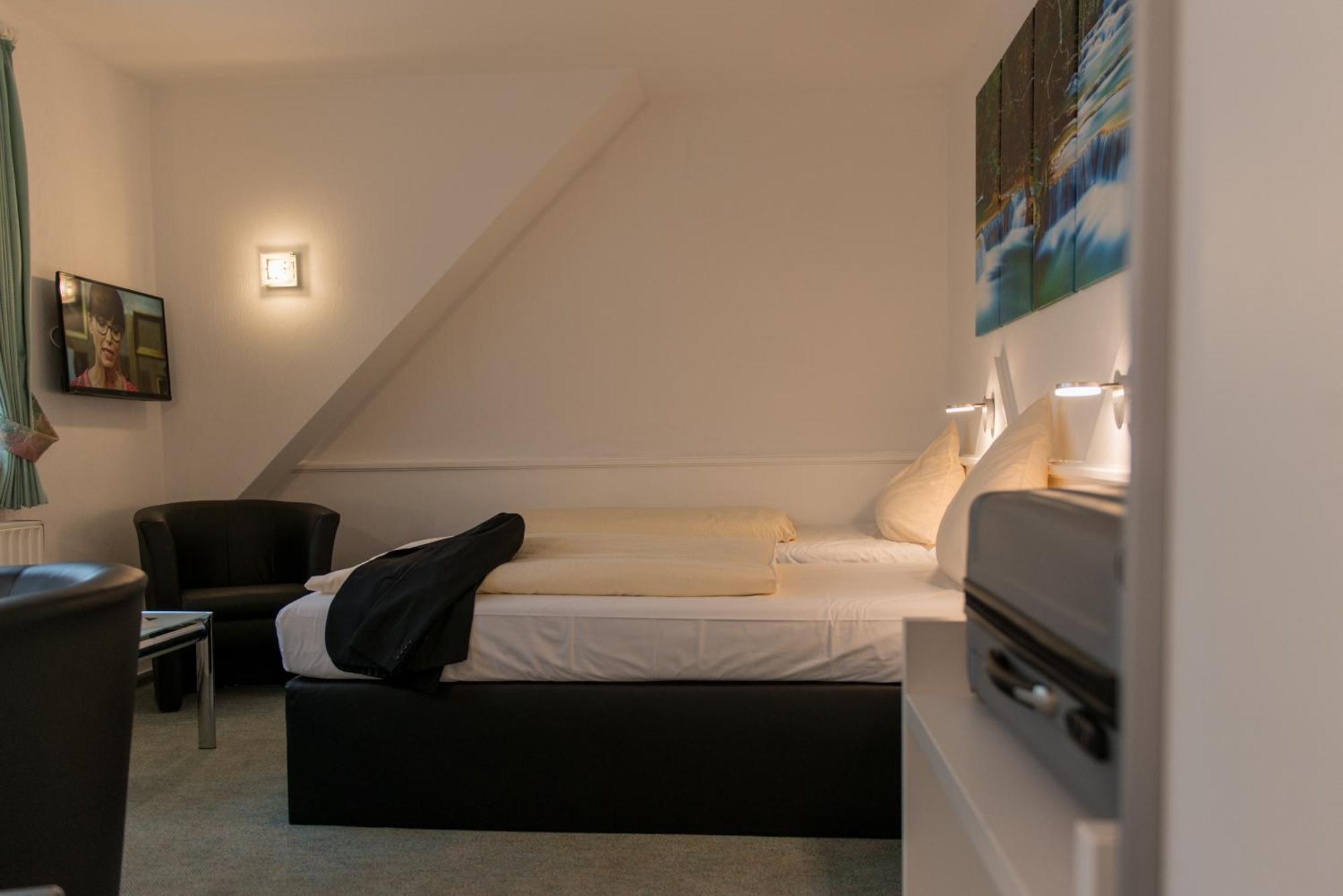 Ziegenbruch'S Gastronomie Hotel Spenge ภายนอก รูปภาพ