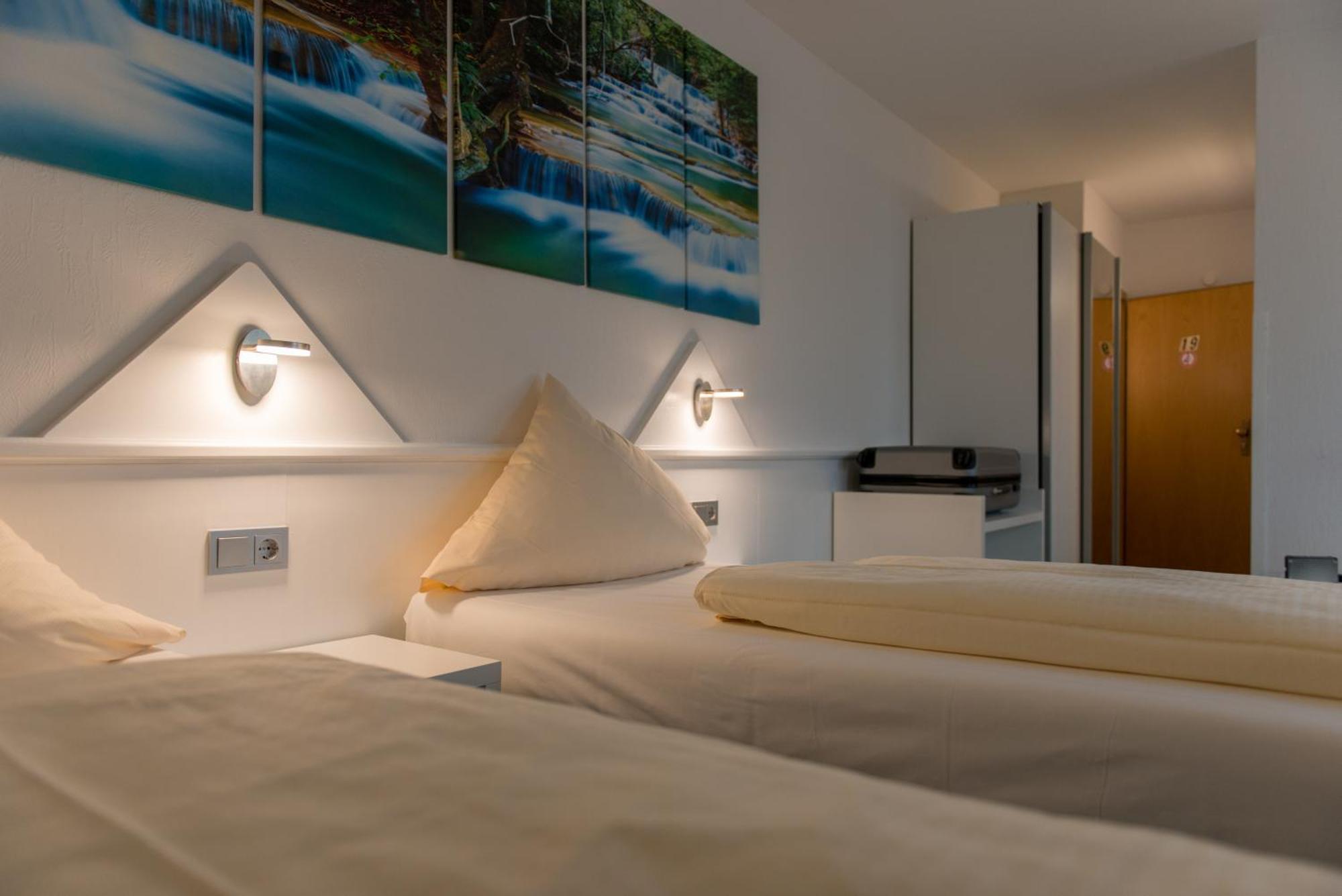 Ziegenbruch'S Gastronomie Hotel Spenge ภายนอก รูปภาพ