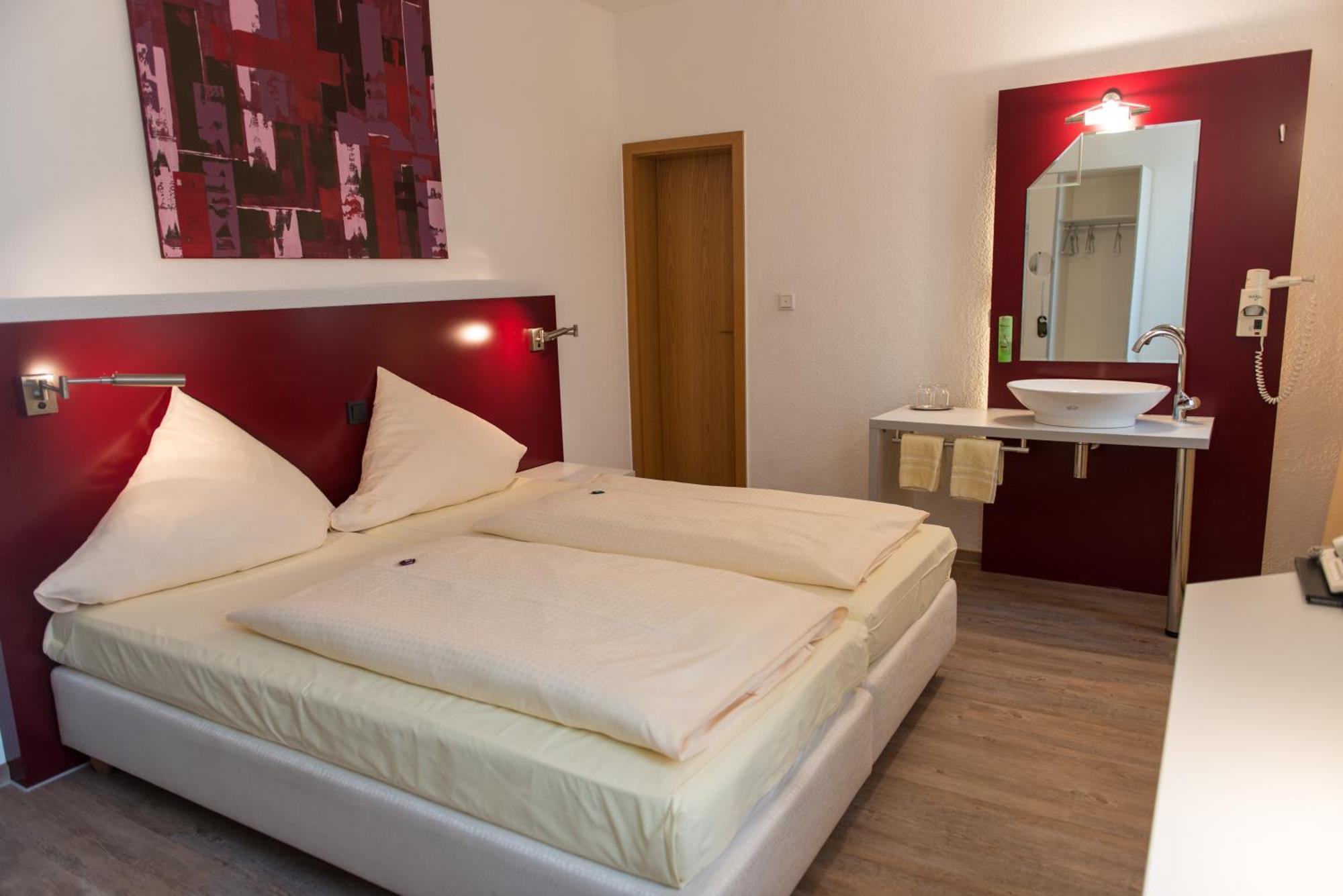 Ziegenbruch'S Gastronomie Hotel Spenge ภายนอก รูปภาพ